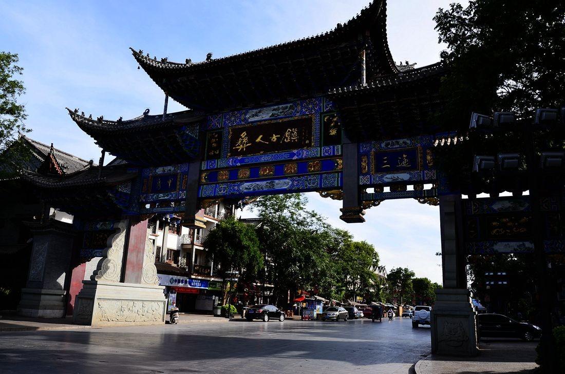 破碎的动物图形